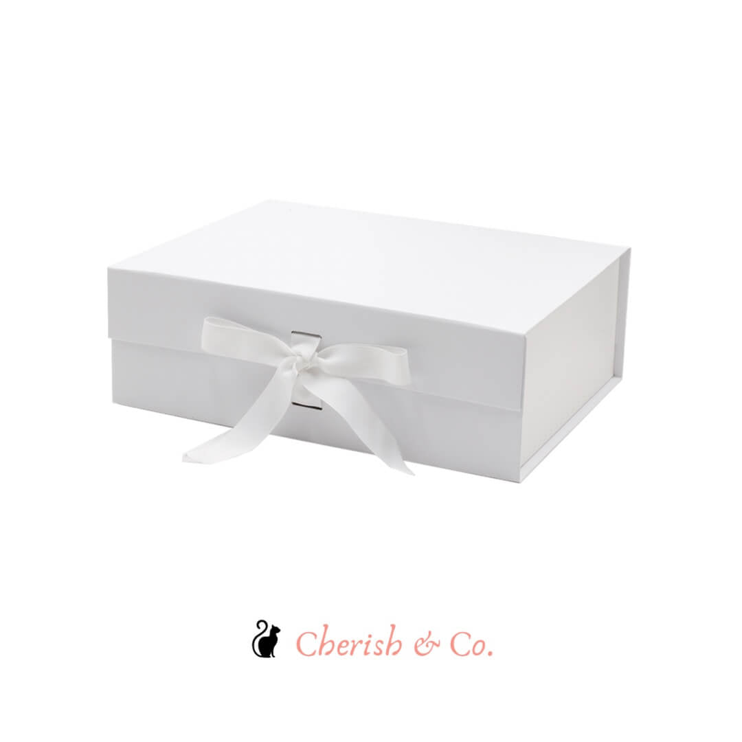 Gift Boxes & Tins Large White Magnetic Gift Box with Ribbon - Cherish & co.
